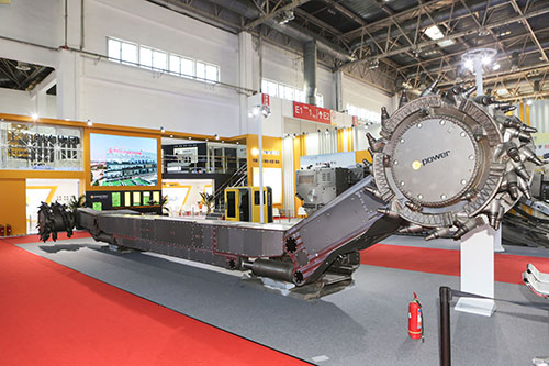 MG2×250-1200-WD型電牽引采煤機(jī).jpg